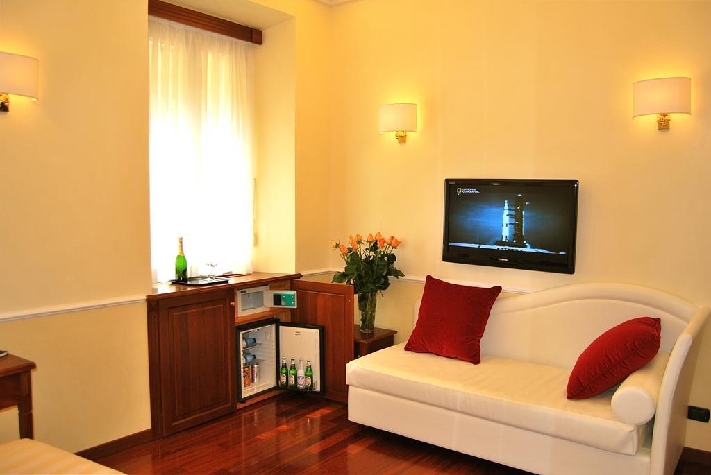 Luxury Ludovisi Rooms Rome Exterior photo